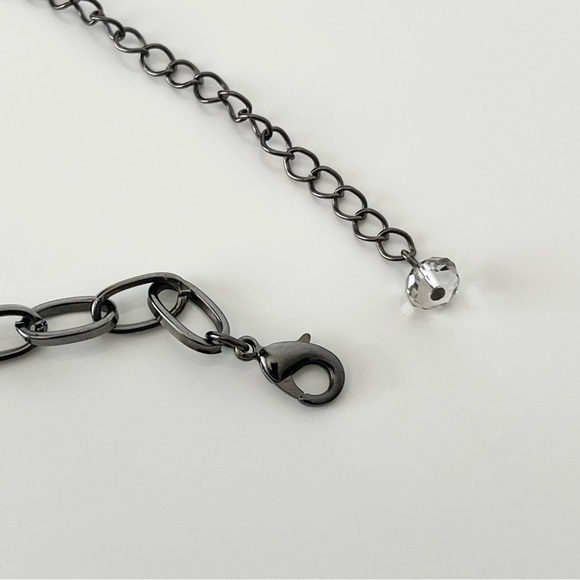 Rhinestone Pewter Teardrop Pendant Necklace - Picture 7 of 8